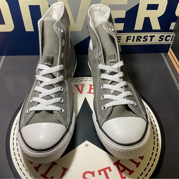 Converse Men's Chuck Taylor Charcoal High Top - Picture 2 of 6